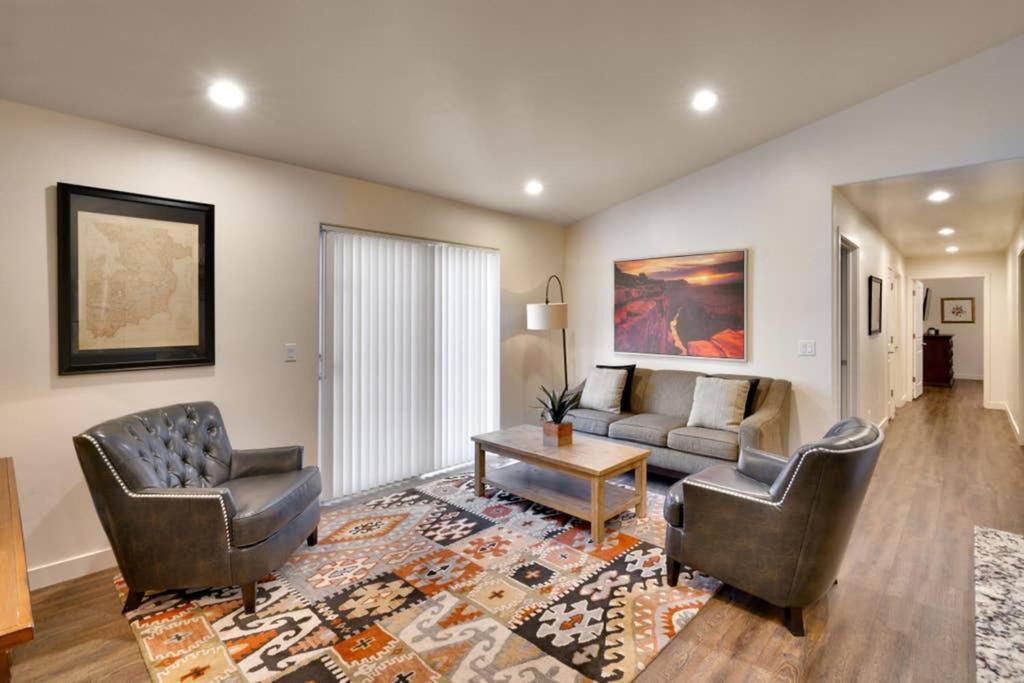 5J Top Floor Redcliff Condo, Pool & Hot Tub Moab Exterior foto